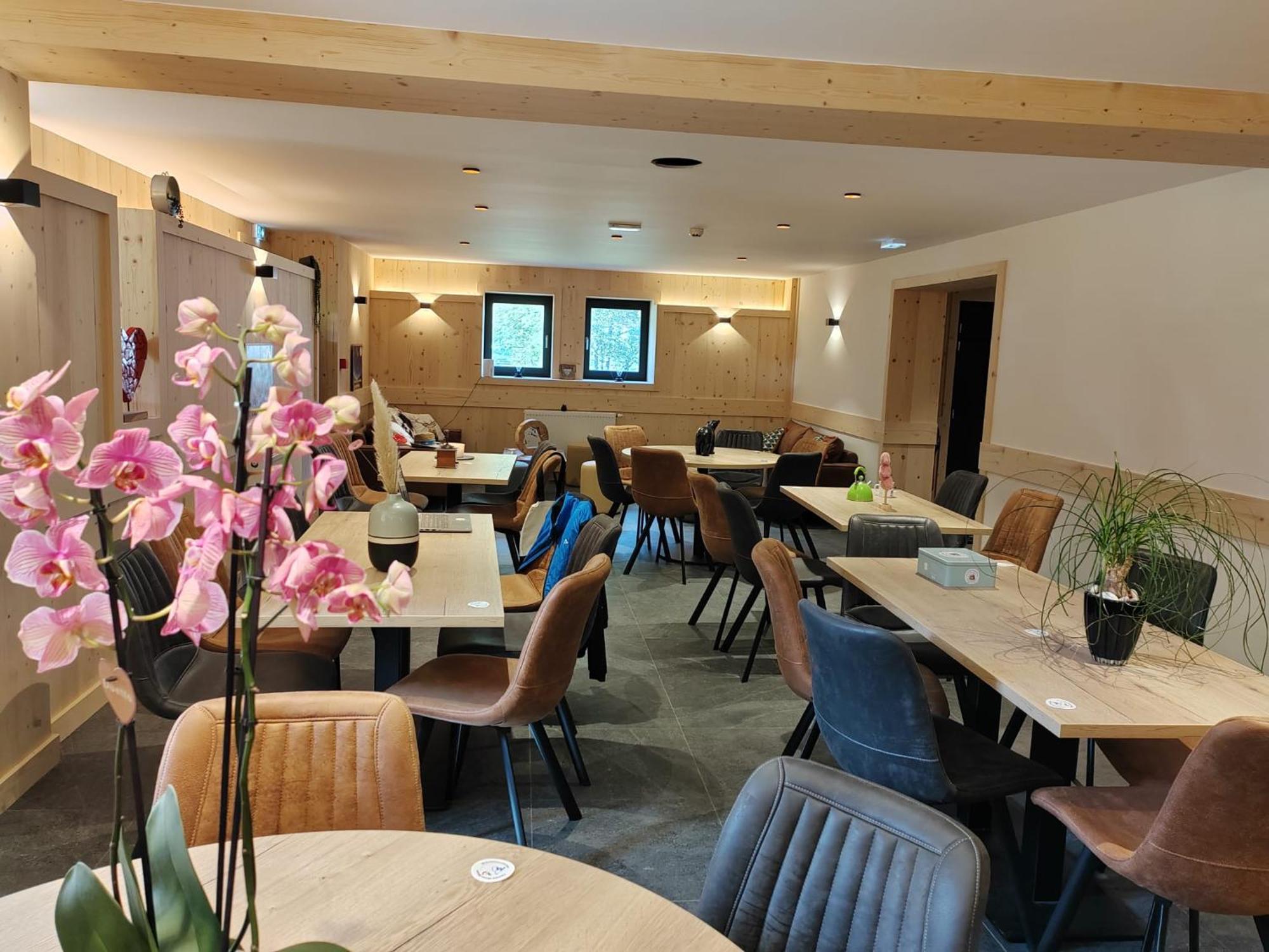 莱孔塔米讷蒙茹瓦 La Ferme Du Praz酒店 外观 照片