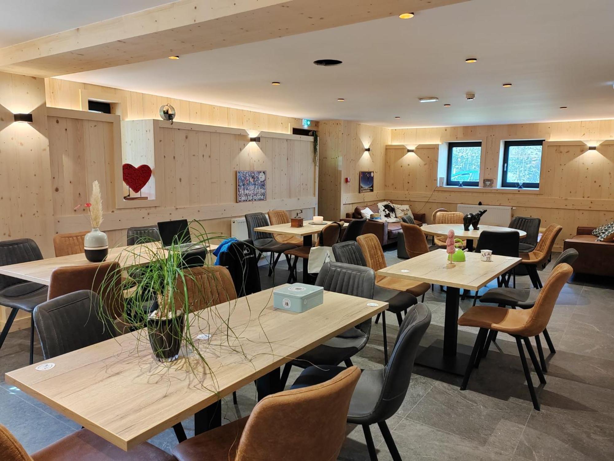 莱孔塔米讷蒙茹瓦 La Ferme Du Praz酒店 外观 照片