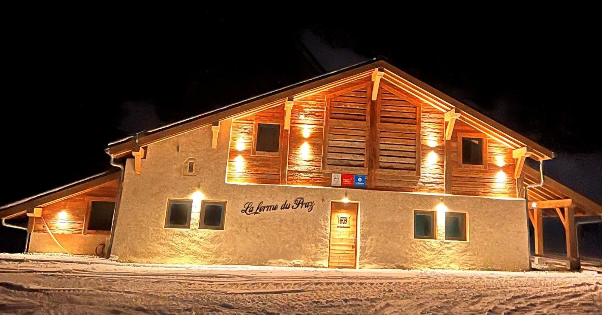 莱孔塔米讷蒙茹瓦 La Ferme Du Praz酒店 外观 照片