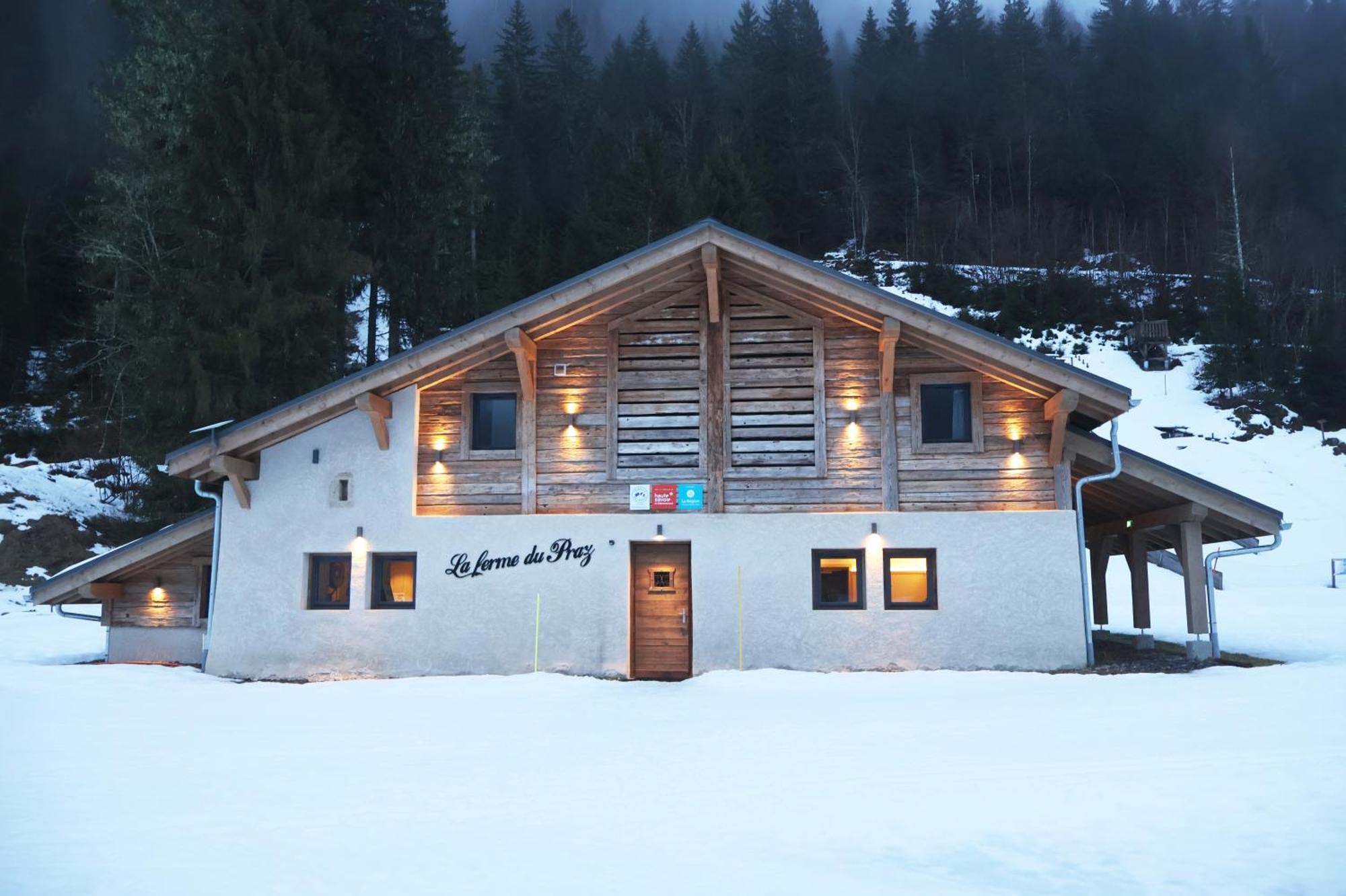 莱孔塔米讷蒙茹瓦 La Ferme Du Praz酒店 外观 照片